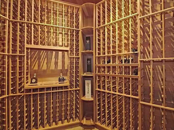 Роскошная усадьба в Беверли-Хиллз 36 (700x525, 176Kb)