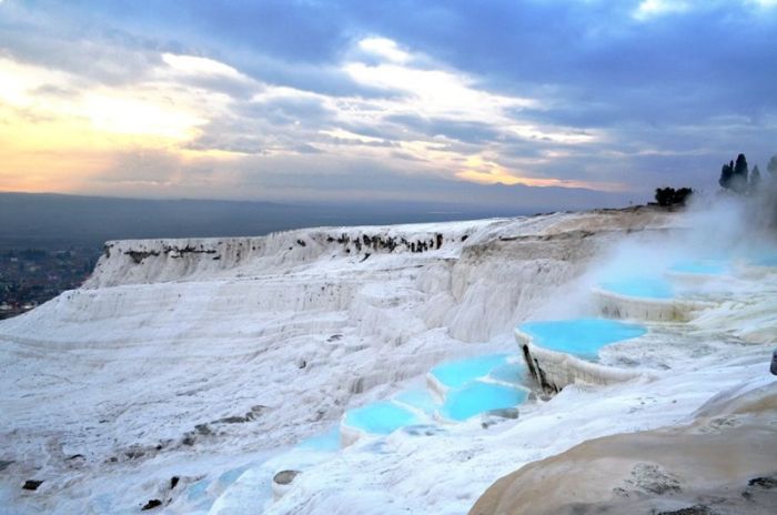 Самые невероятные места на Земле (34 фото)