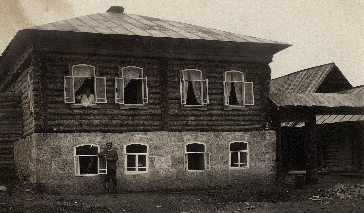 Фрагмент улицы Мало- Качинской и дом. 1910
