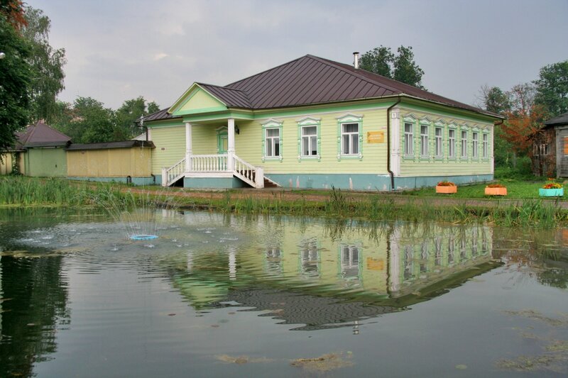 Музейная гостиная, Дмитров