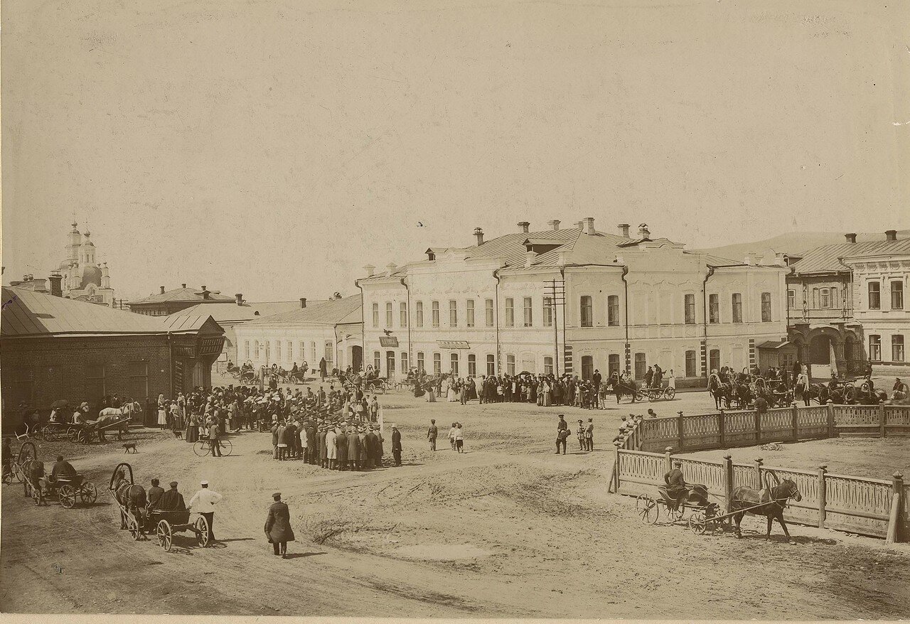 Фрагмент Владимирской площади на пересечении улицы Воскресенской и Дубенского переулка. Конец 1880-х