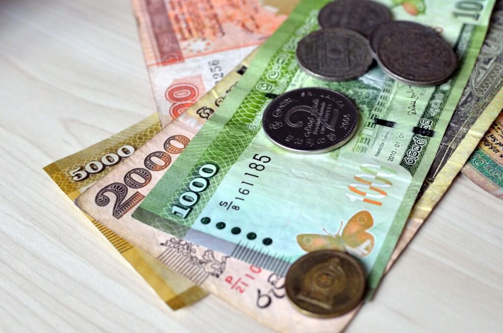 Фото: ланкийские деньги
