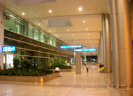 В международном терминале аэропорта Тан Шон Нят города Хошимина