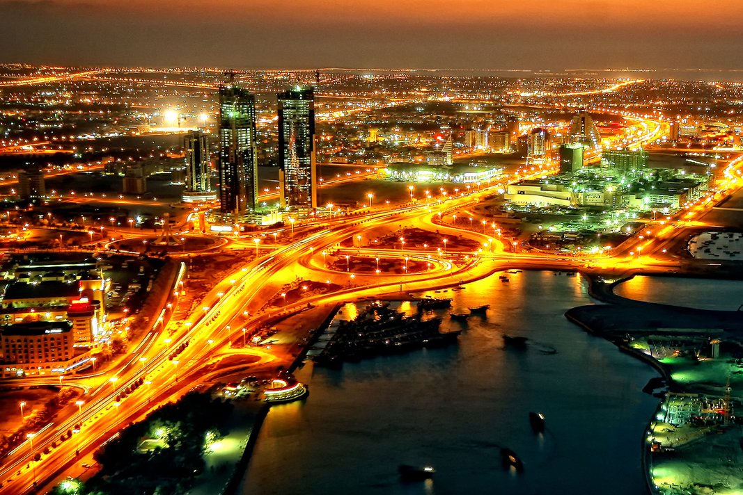 Страна с городом марибором. Манама. Королевство ￼#Бахрейн. Бахрейн столица. Риффа город в Бахрейне.