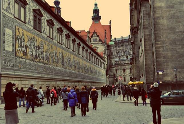 Туристы в Дрездене